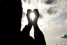 线上配资炒股网站:股票开户网上开户安全-芯片龙头寒武纪携手海光信息20CM涨停！盘中创历史新高A股名单一览